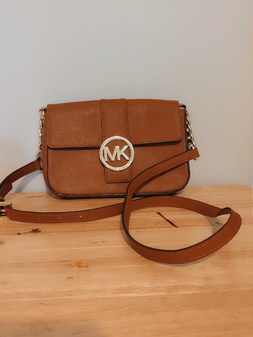 MK - Picture 2 of 2
